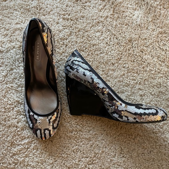 Coach sequin leopard wedge heels - Picture 2 of 4